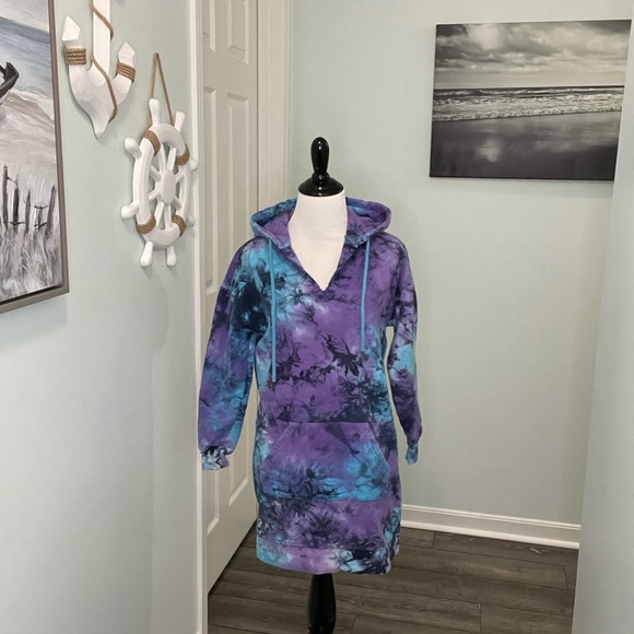 Hot Topic tie dye tunic hoodie - Picture 7 of 8